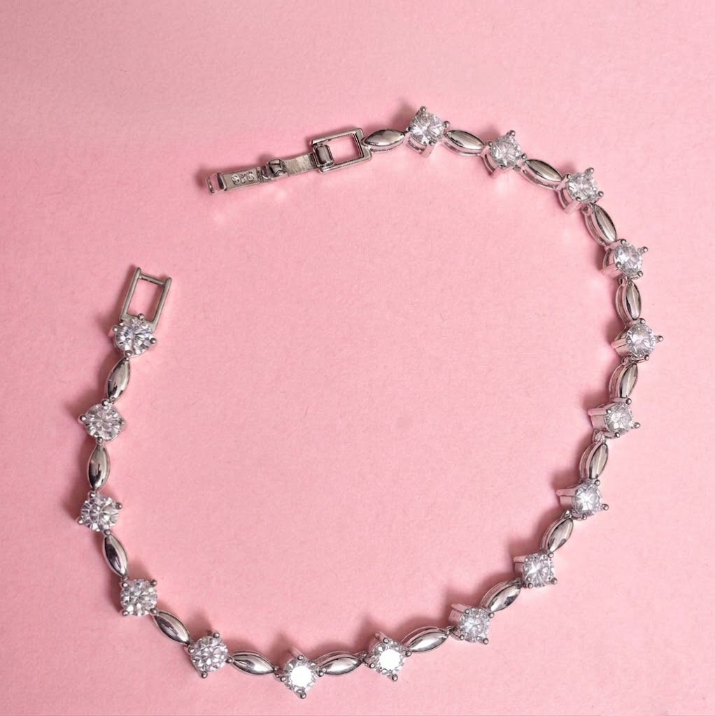 Moissanite Link Bracelet in Sterling Silver, perfect for every occasion