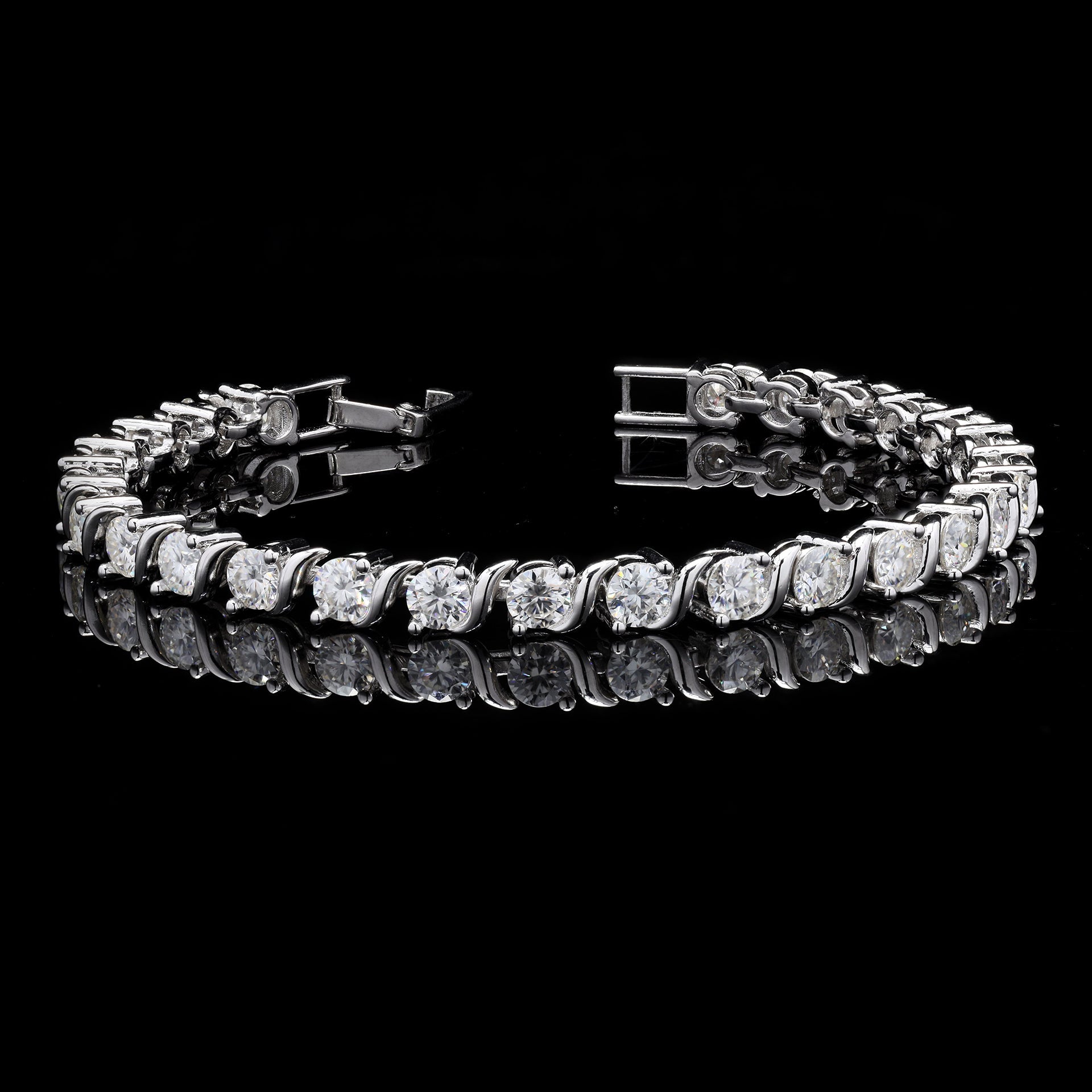 Eternity Moissanite Bracelet in 925 Silver with Moissanite Diamond