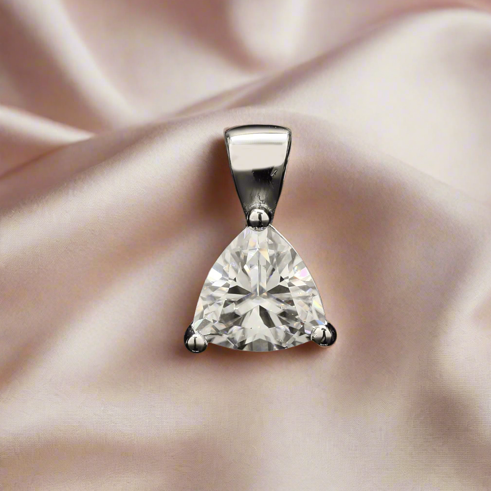 Meadow magic Moissanite Pendant in Silver