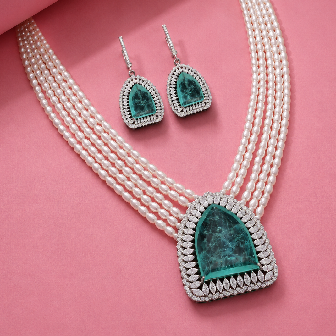 Eterna Green 925 Silver Pearl Necklace with Emerald & Moissanite