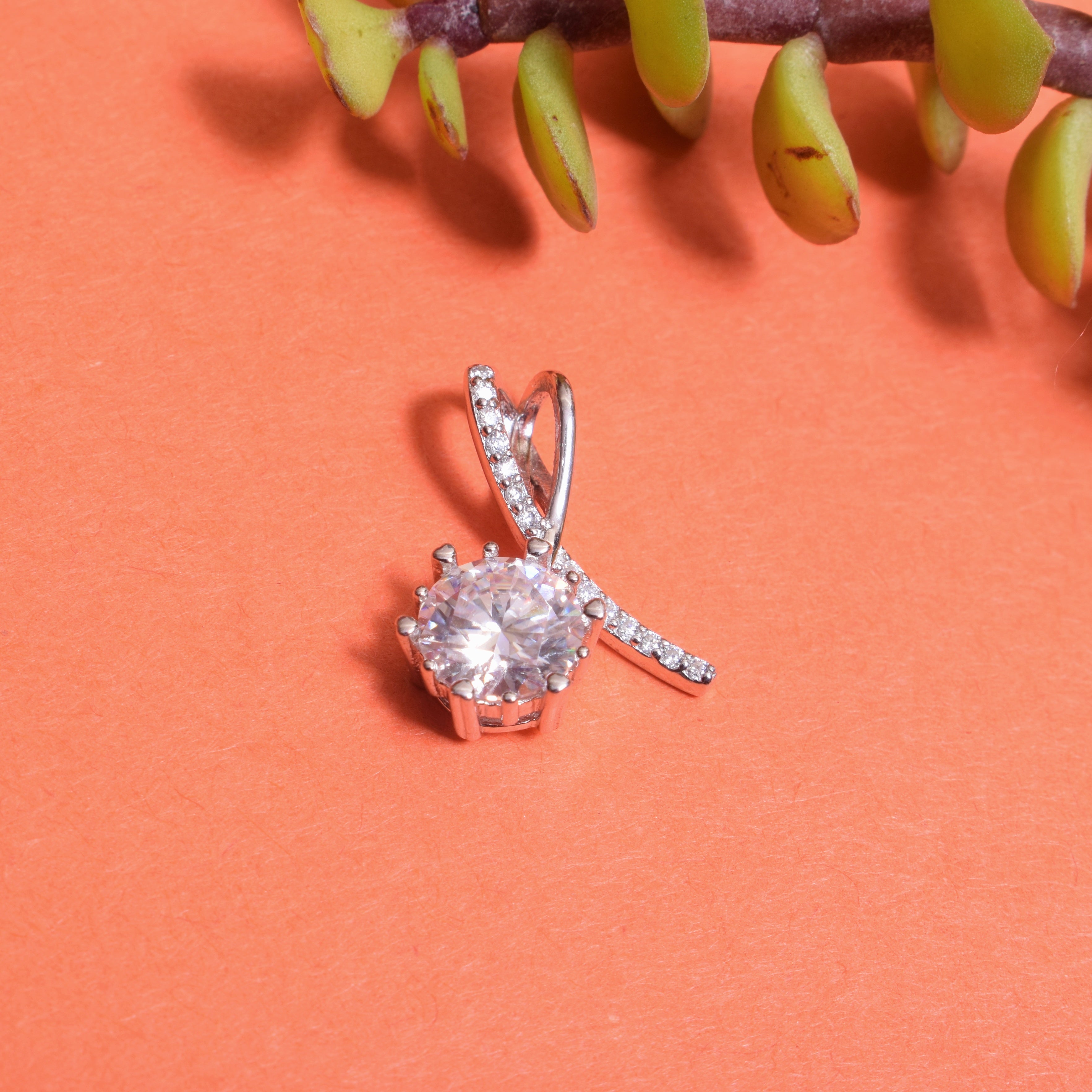 925 Sterling silver Moissanite Pendant in Sterling Silver