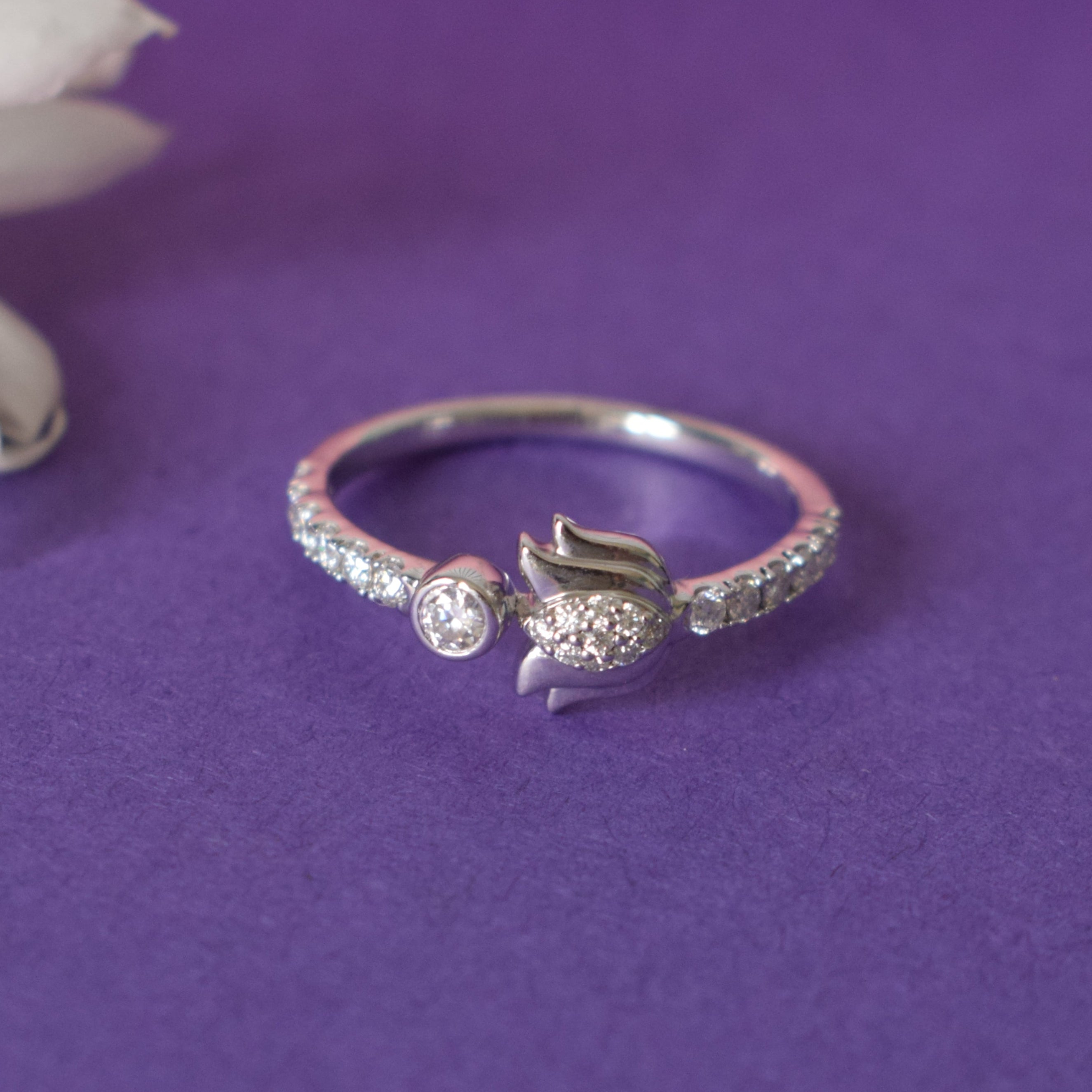 Sterling silver Lotus ring with Moissanite Diamond