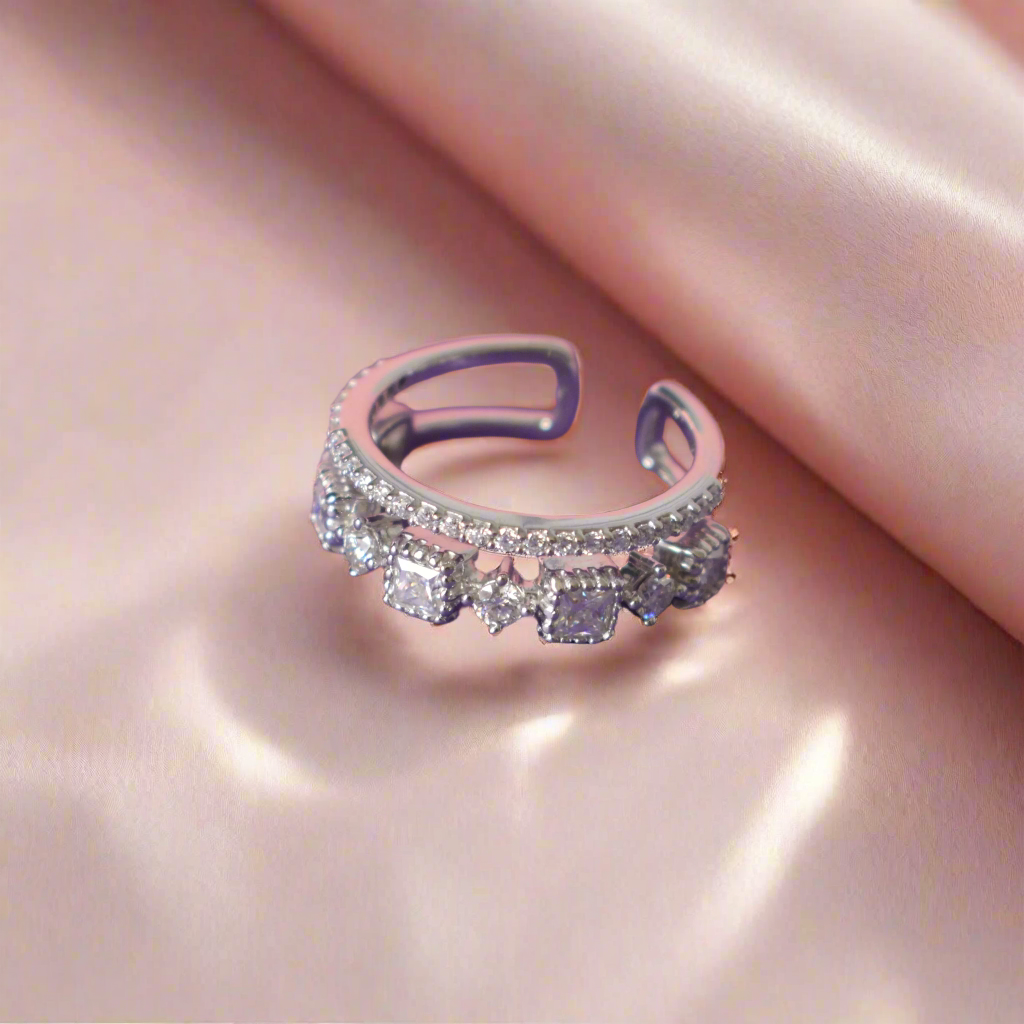 Aura ring Band in Sterling SIlver with Moissanite
