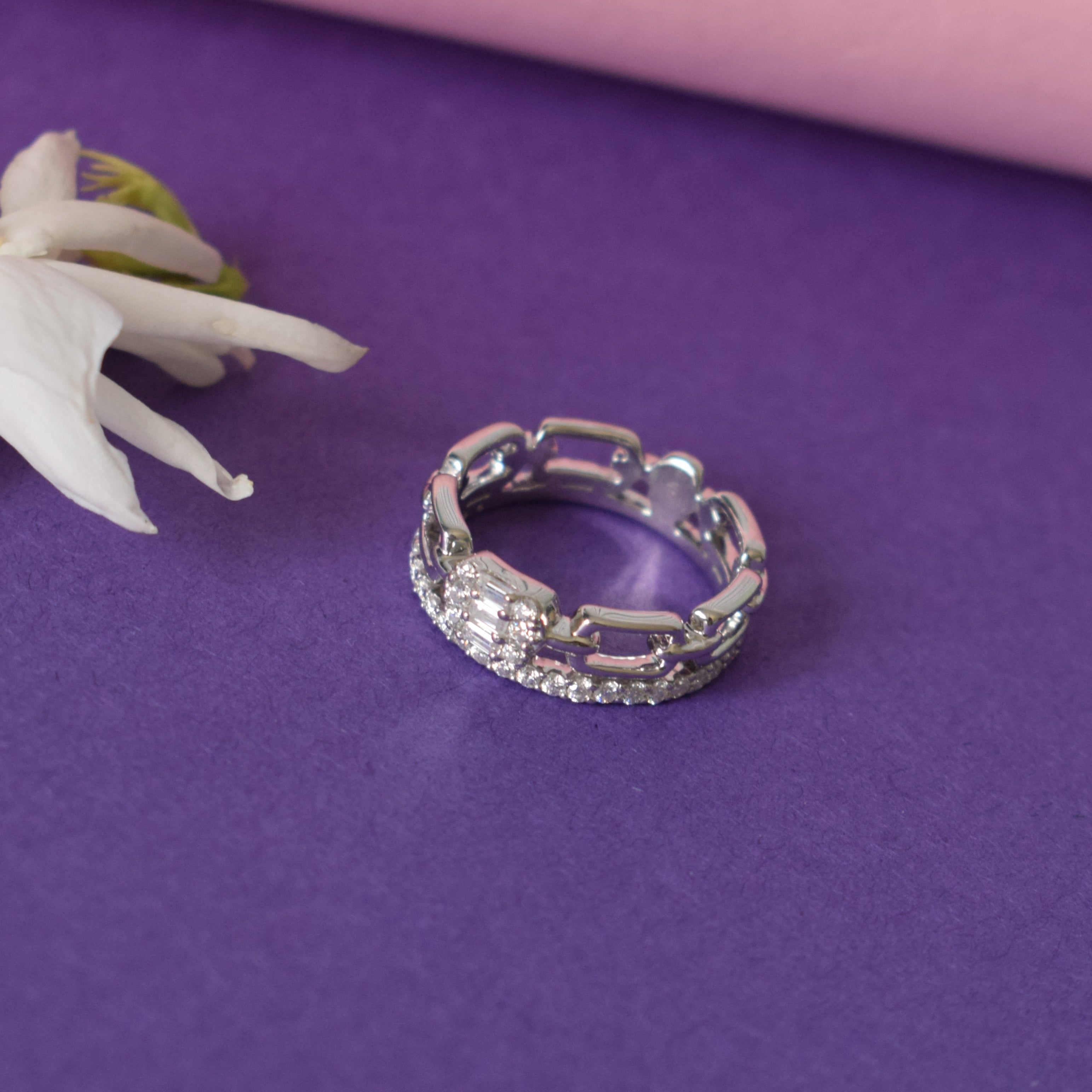 Moissanite with Silver Eterna Ring band
