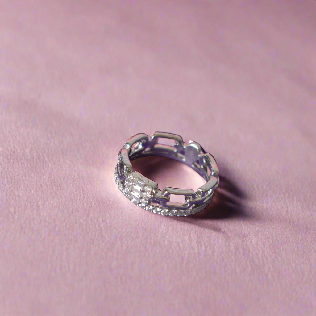 Moissanite with Silver Eterna Ring band