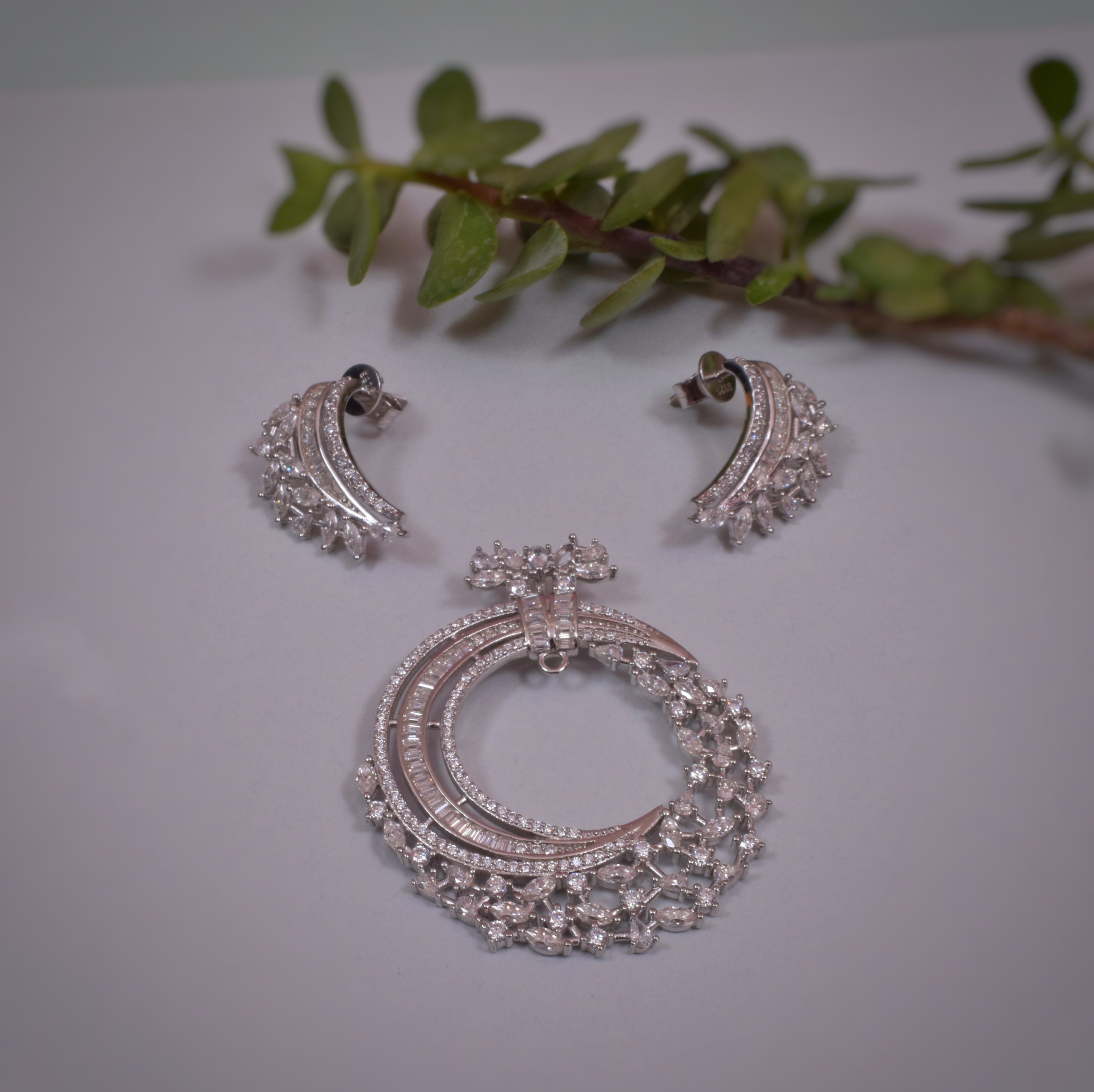 Premium Moissanite Pendant Set in 925 Silver Jewelry for Bridal Occasions