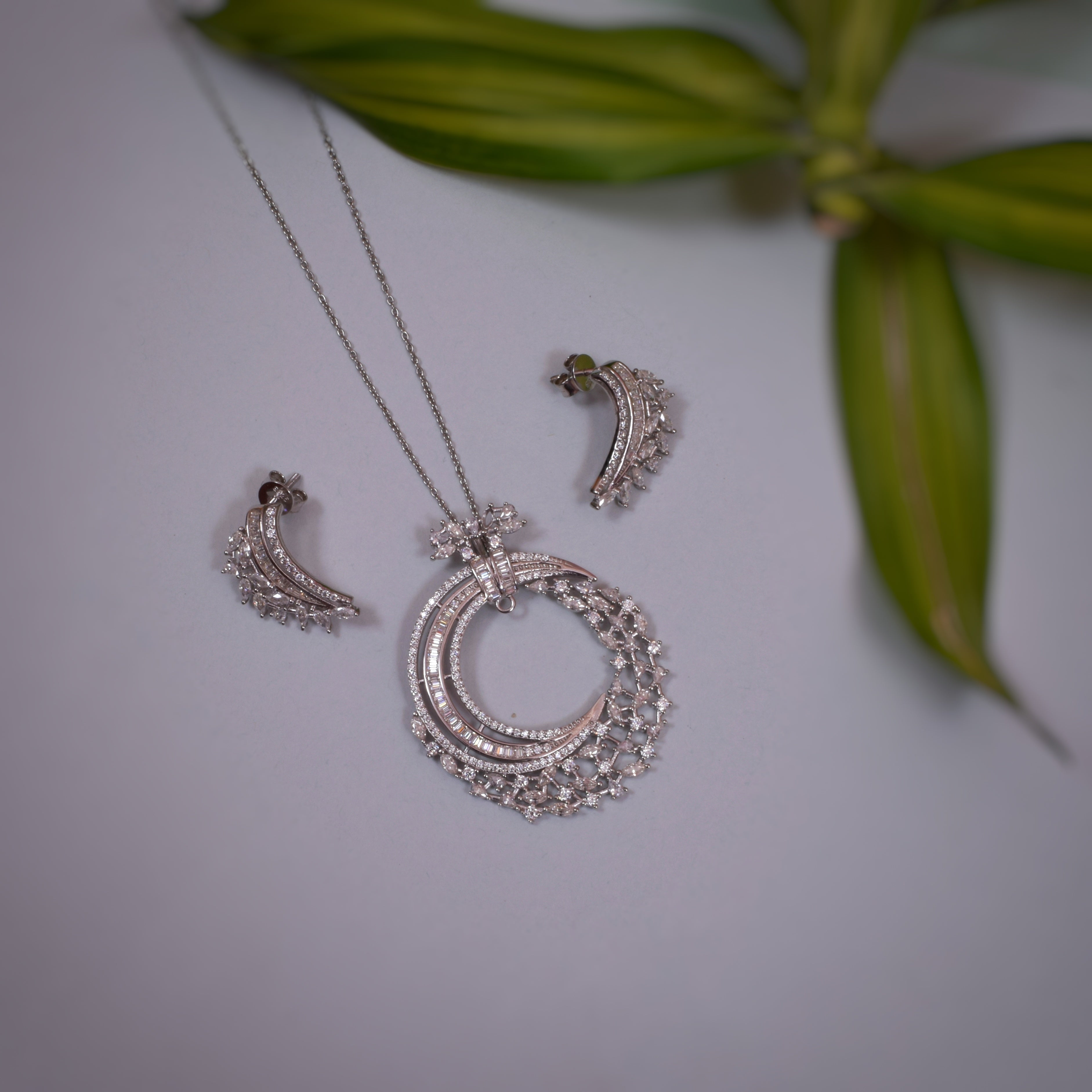 Premium Moissanite Pendant Set in 925 Silver Jewelry for Bridal Occasions