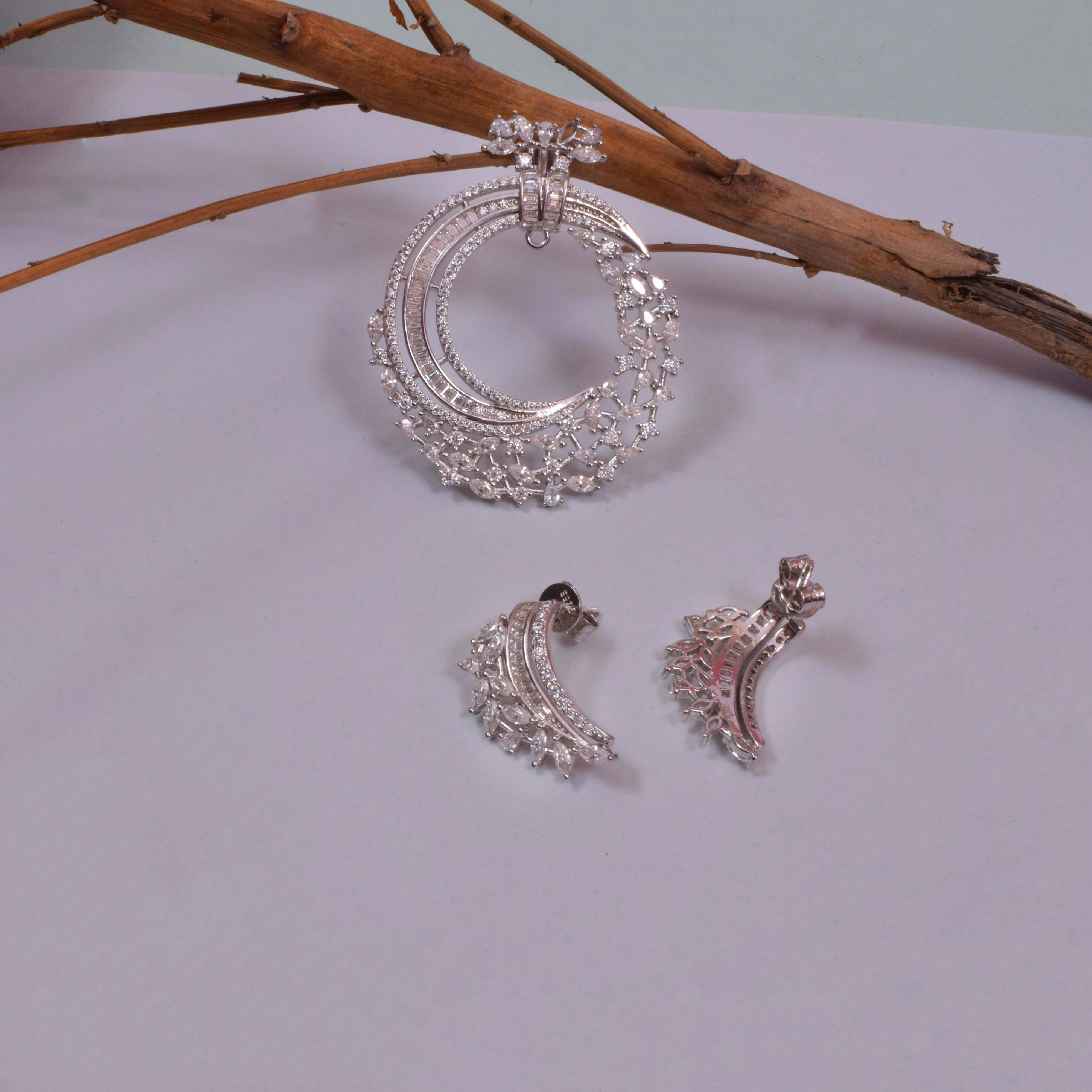 Premium Moissanite Pendant Set in 925 Silver Jewelry for Bridal Occasions