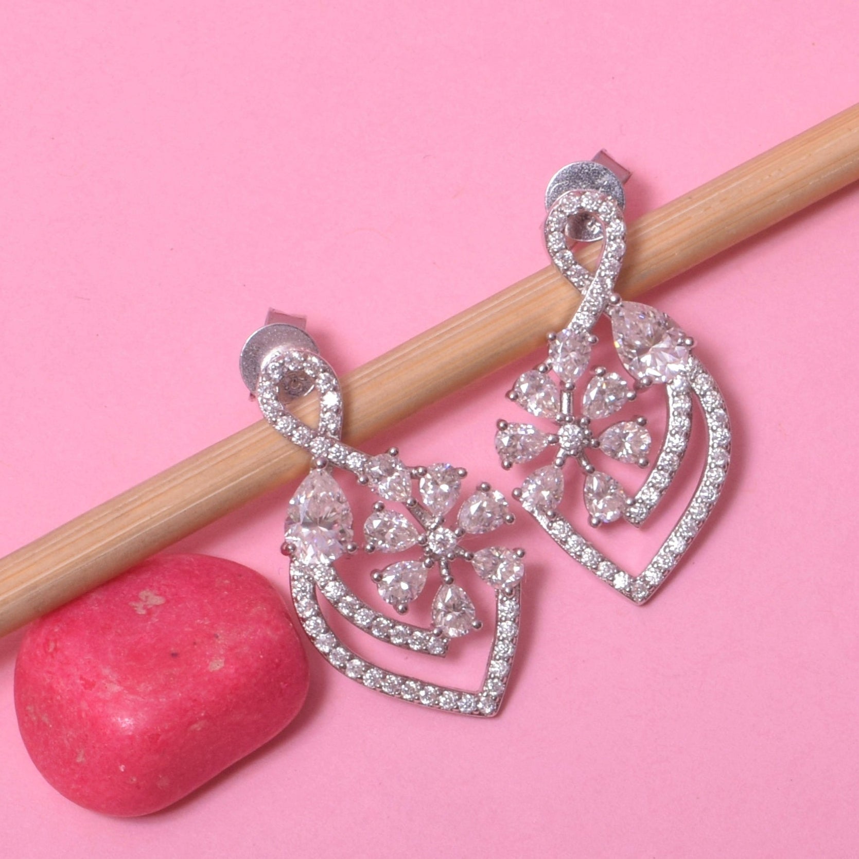 Elegant Moissanite Halo Pendant Set in 925 Silver for Brides