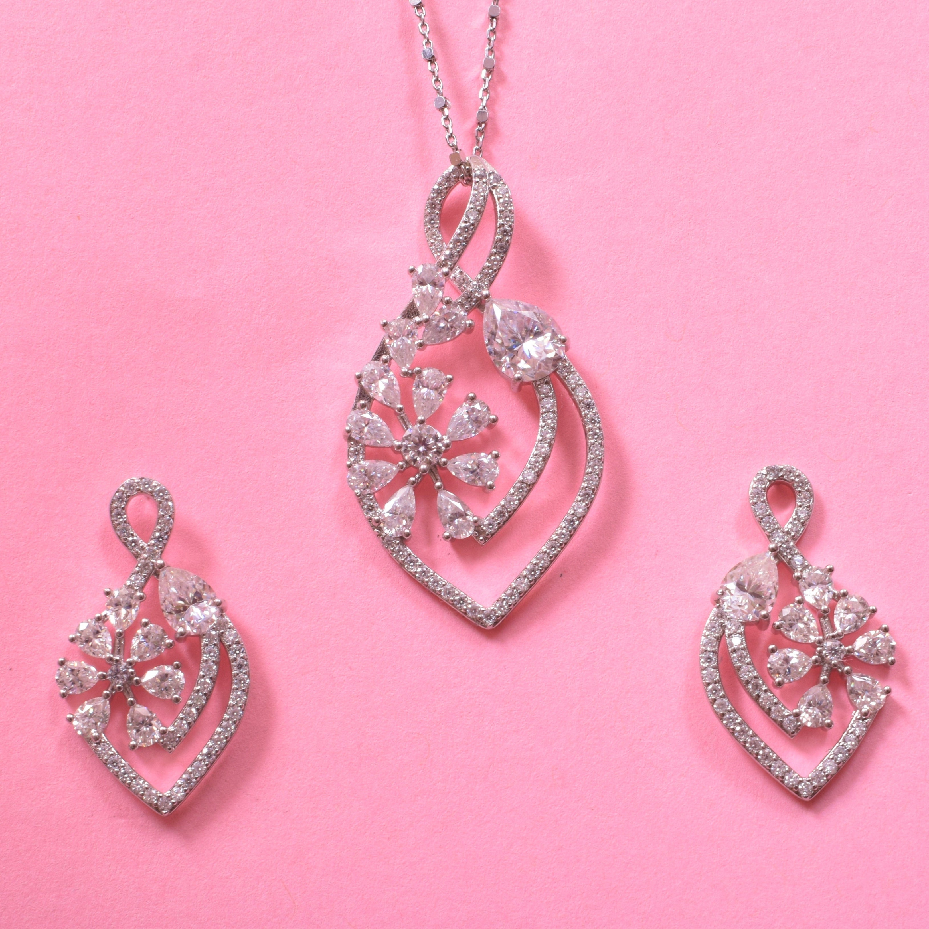 Elegant Moissanite Halo Pendant Set in 925 Silver for Brides