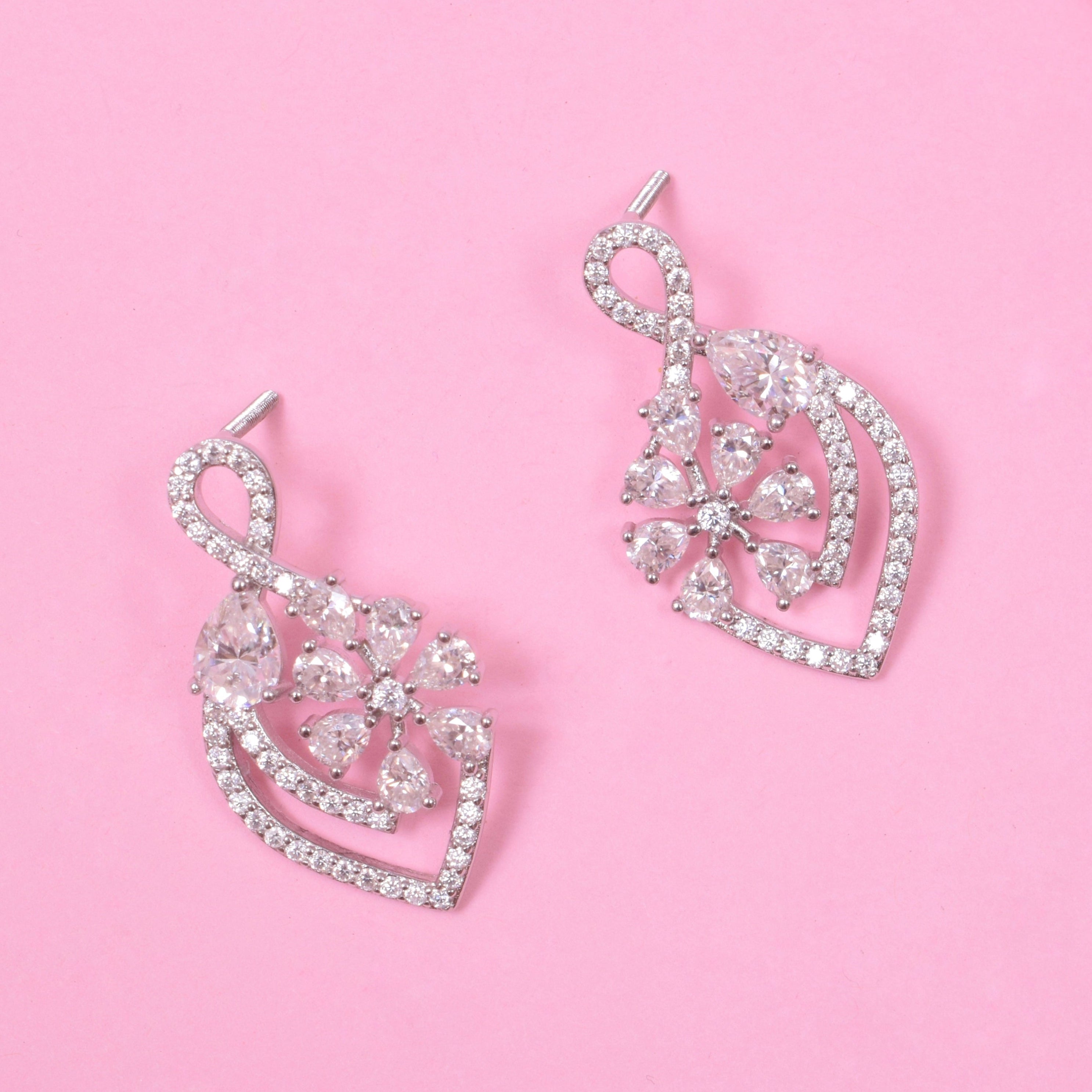 Elegant Moissanite Halo Pendant Set in 925 Silver for Brides