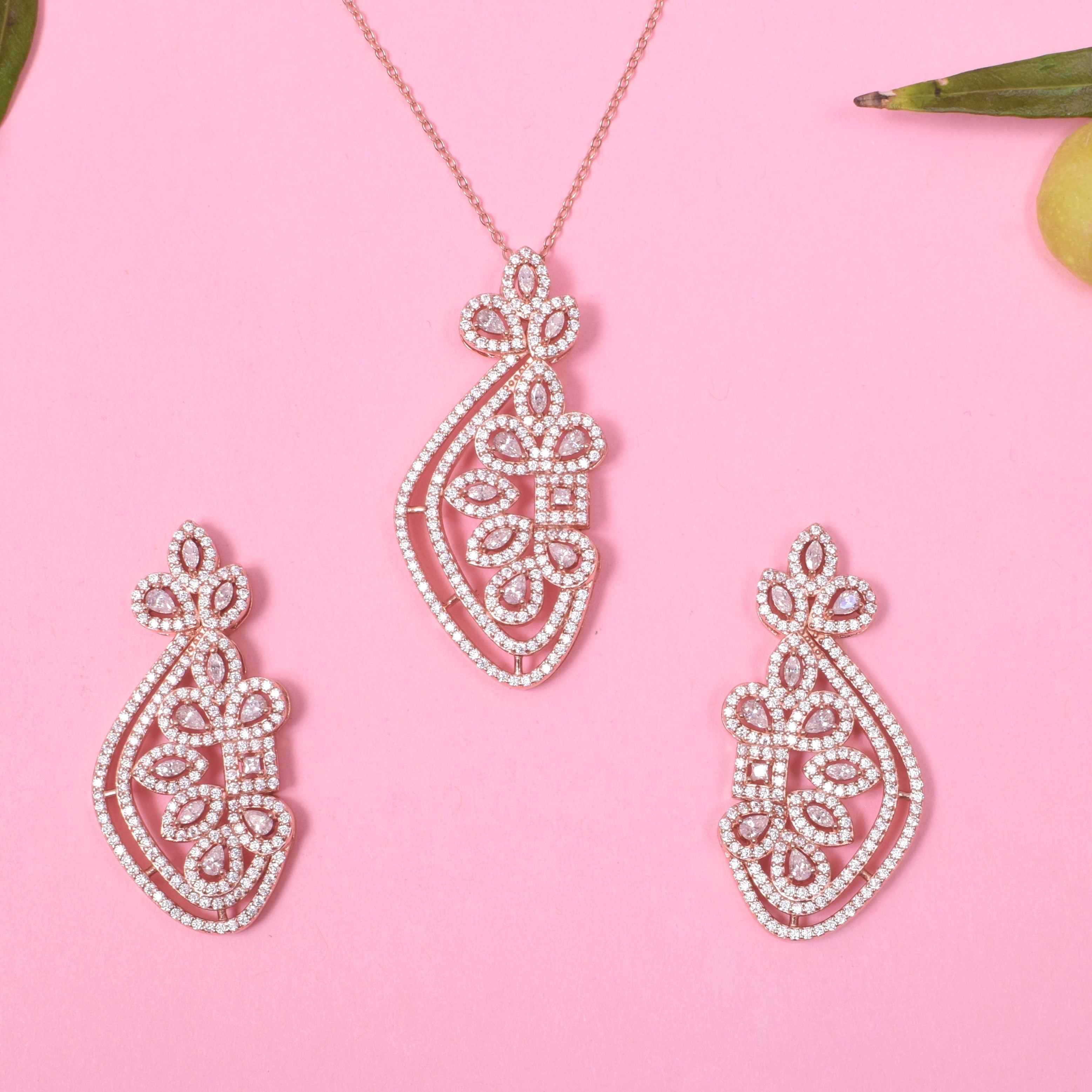 Petal Perfection Sterling Silver Moissanite Pendant Set