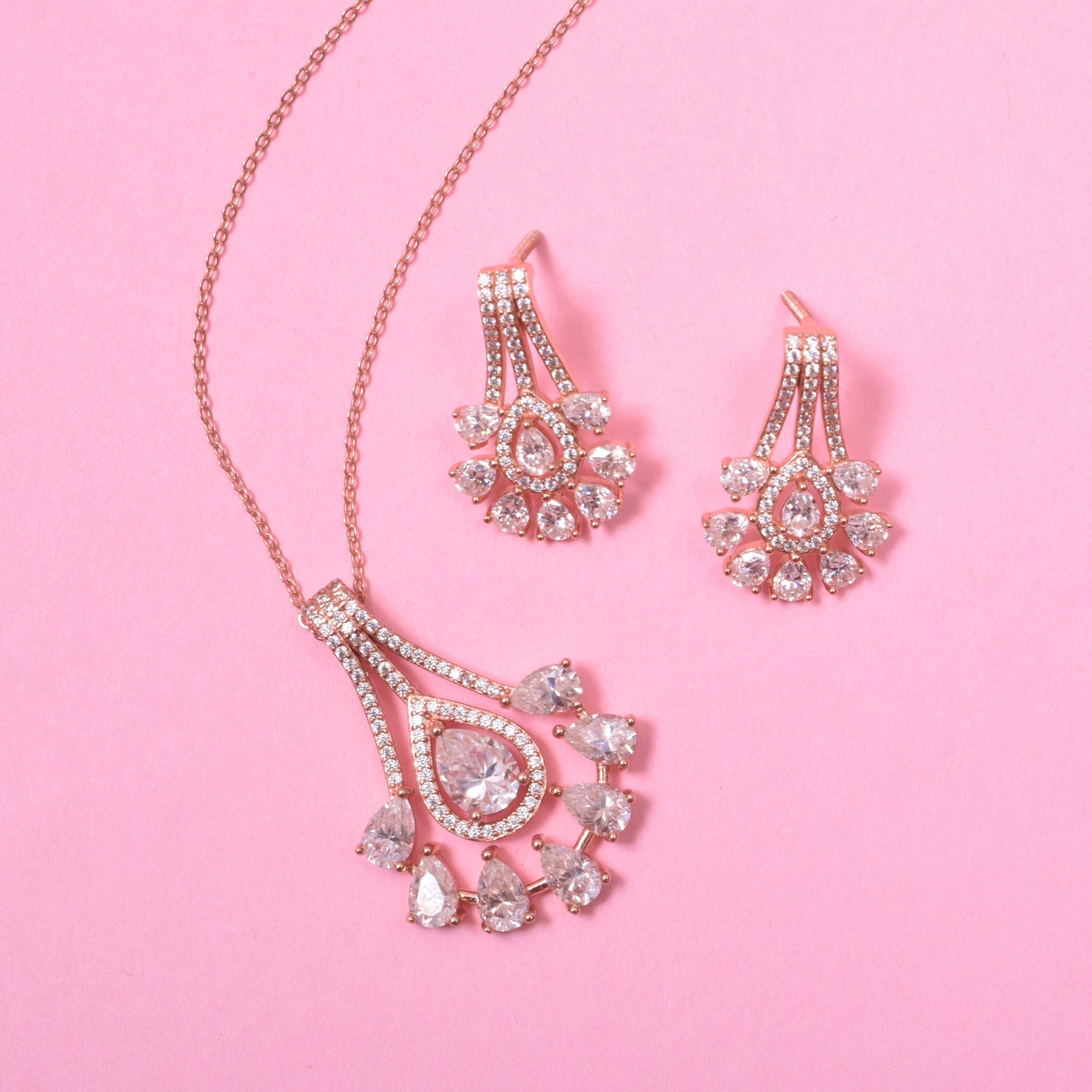 Sadabahar Sterling Silver Moissanite Pendant set