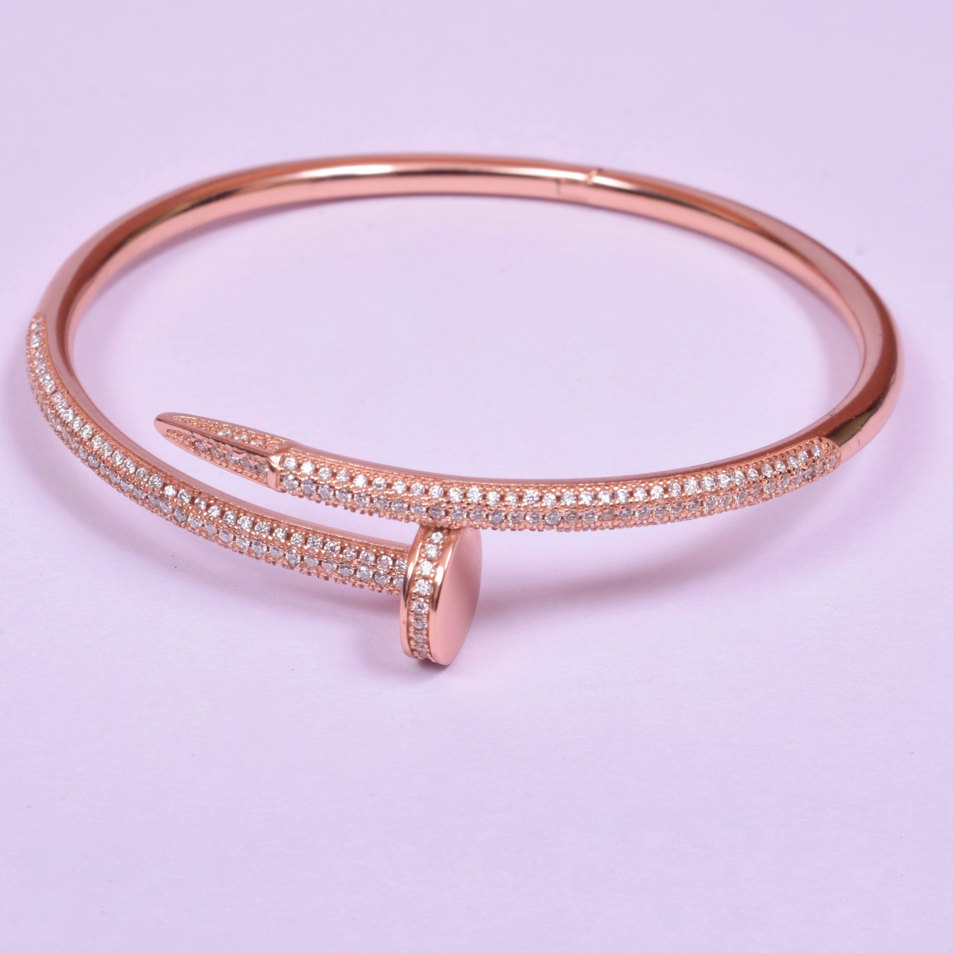 Khushi Kapoor Inspired Exclusive Openable Moissanite Diamond Bracelet