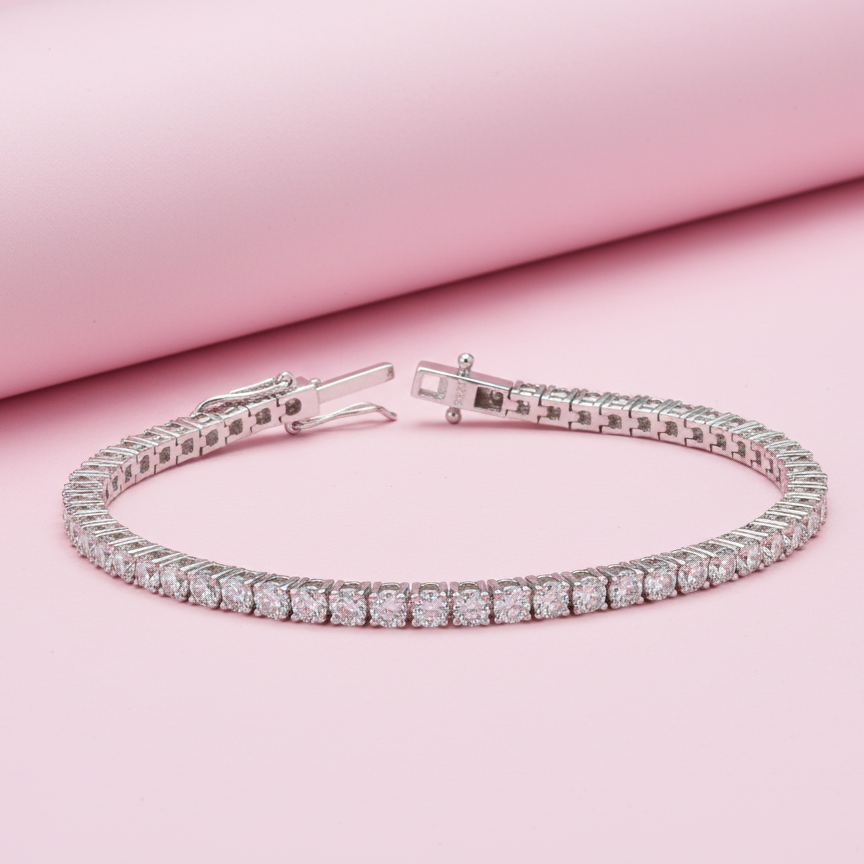 Round cut Tennis Moissanite Bracelet in 925 silver