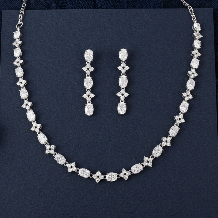 Minimal Moissanite Necklace in 925 Silver