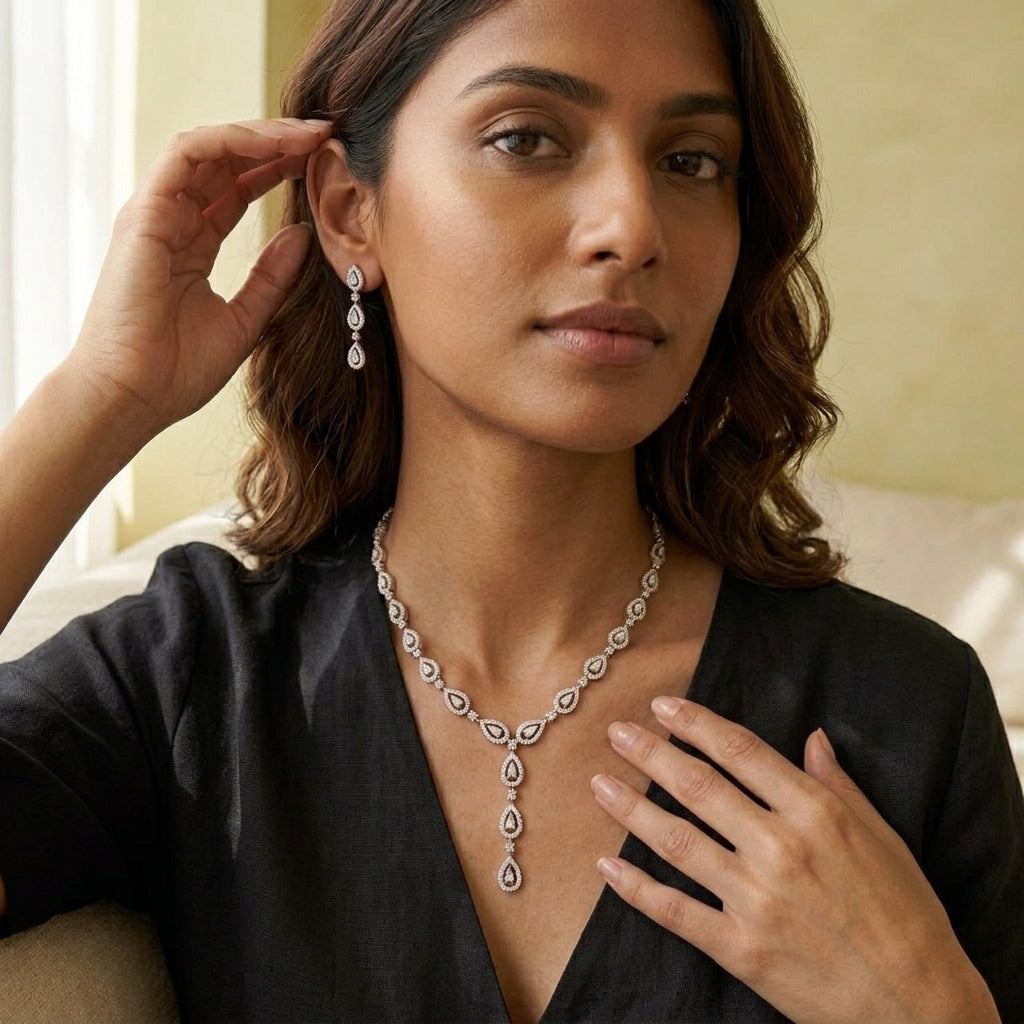 Elegant Spark Necklace with Moissanite in 925 Silver