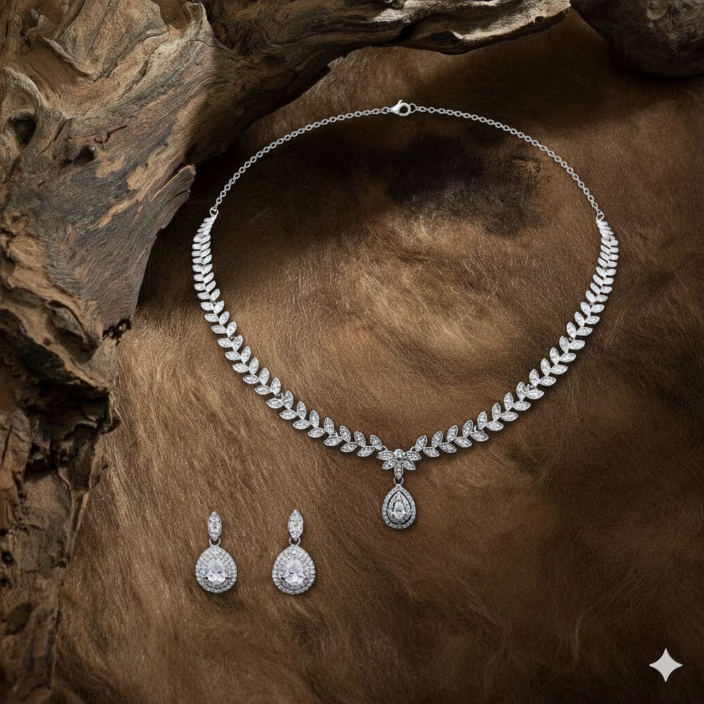 Sitara Luxe 925 Silver Sparkle Moissanite Necklace