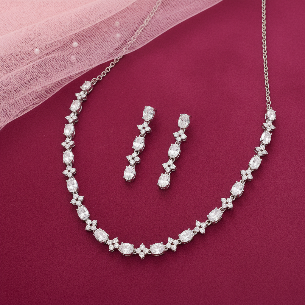 Minimal Moissanite Necklace in 925 Silver