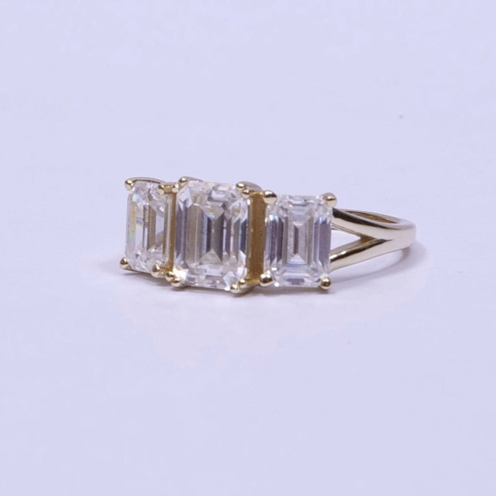 Deepika Padukone inspired Wedding Ring in Moissanite