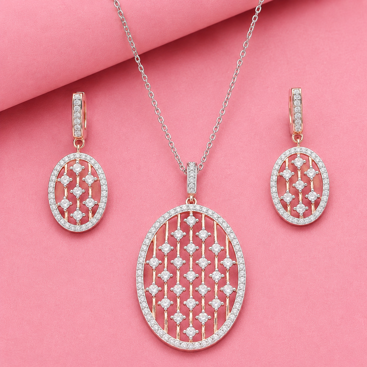 925 Silver Moissanite Round Cut Pendant Set for Gifting and Daily Wear