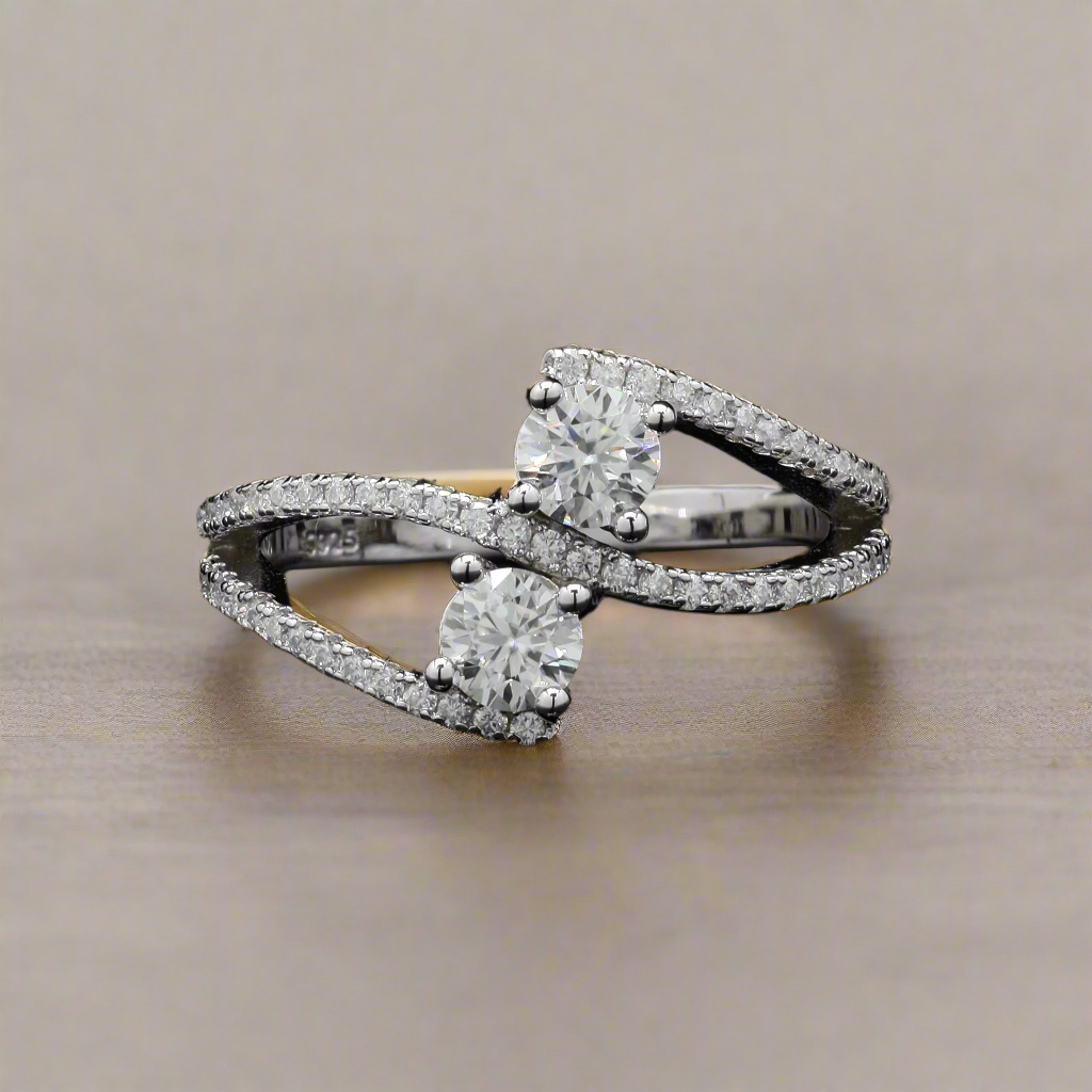 Twisted Design Finger Ring in Sterling Silver with Moissanite