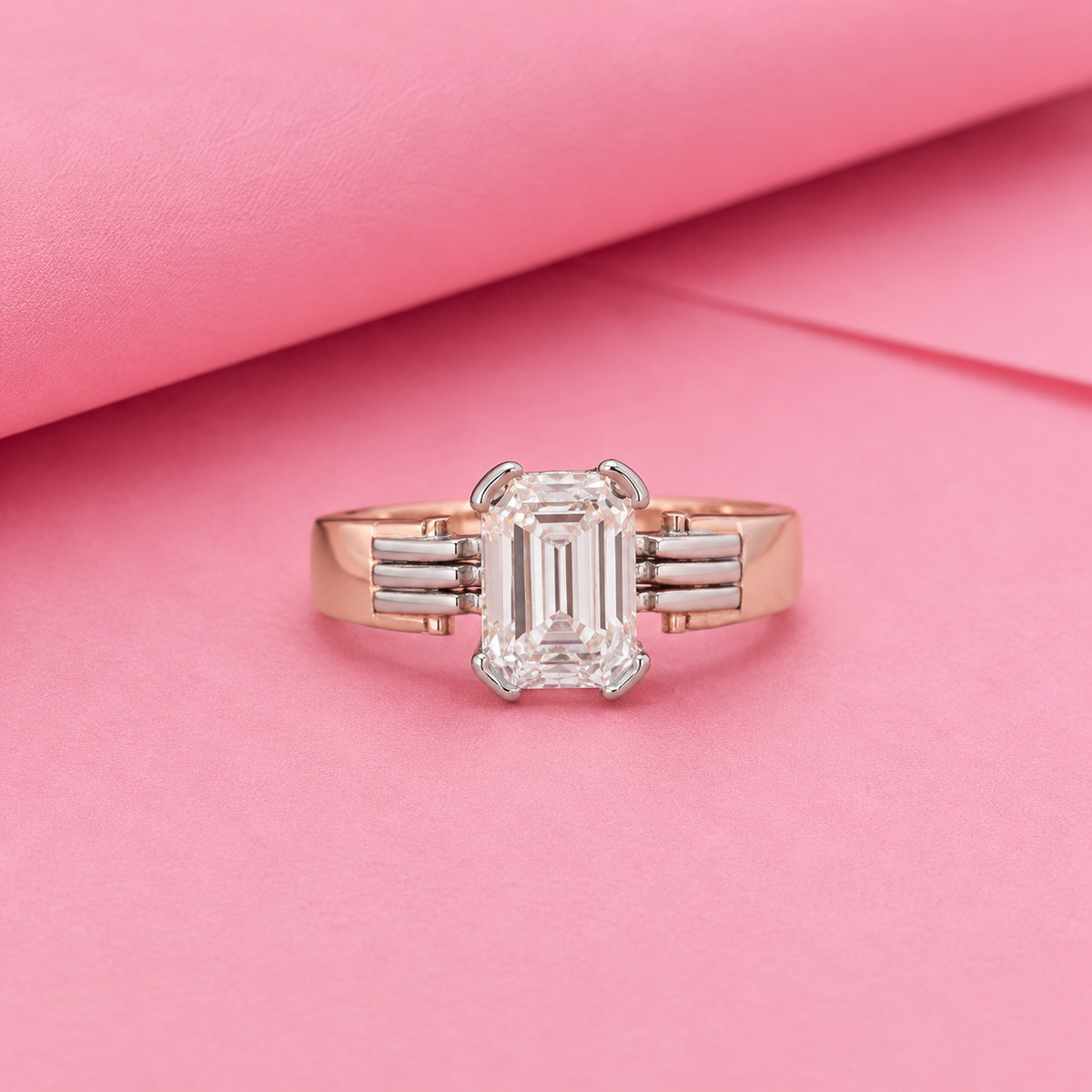 Unisex Emerald 1 Carat Solitaire Ring in Sterling Silver with Moissanite