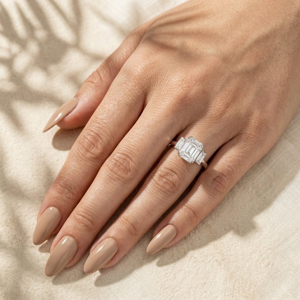 Vintage 3 stone 925 Sterling Silver Ring in Moissanite