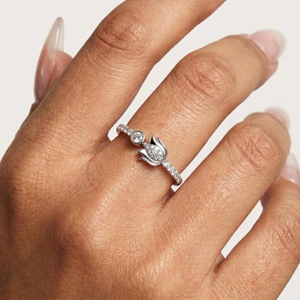 Sterling silver Lotus ring with Moissanite Diamond