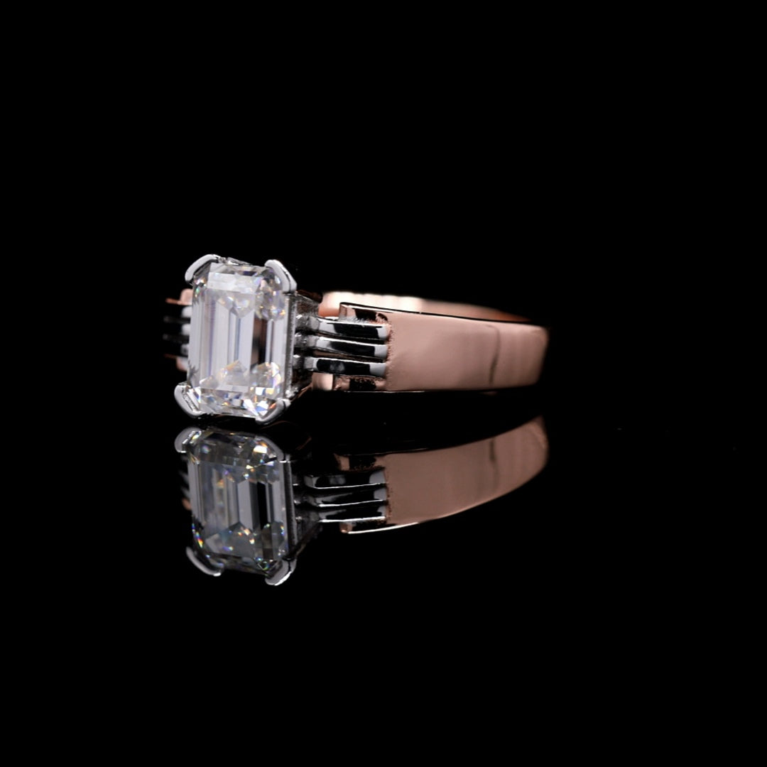 Unisex Emerald 1 Carat Solitaire Ring in Sterling Silver with Moissanite