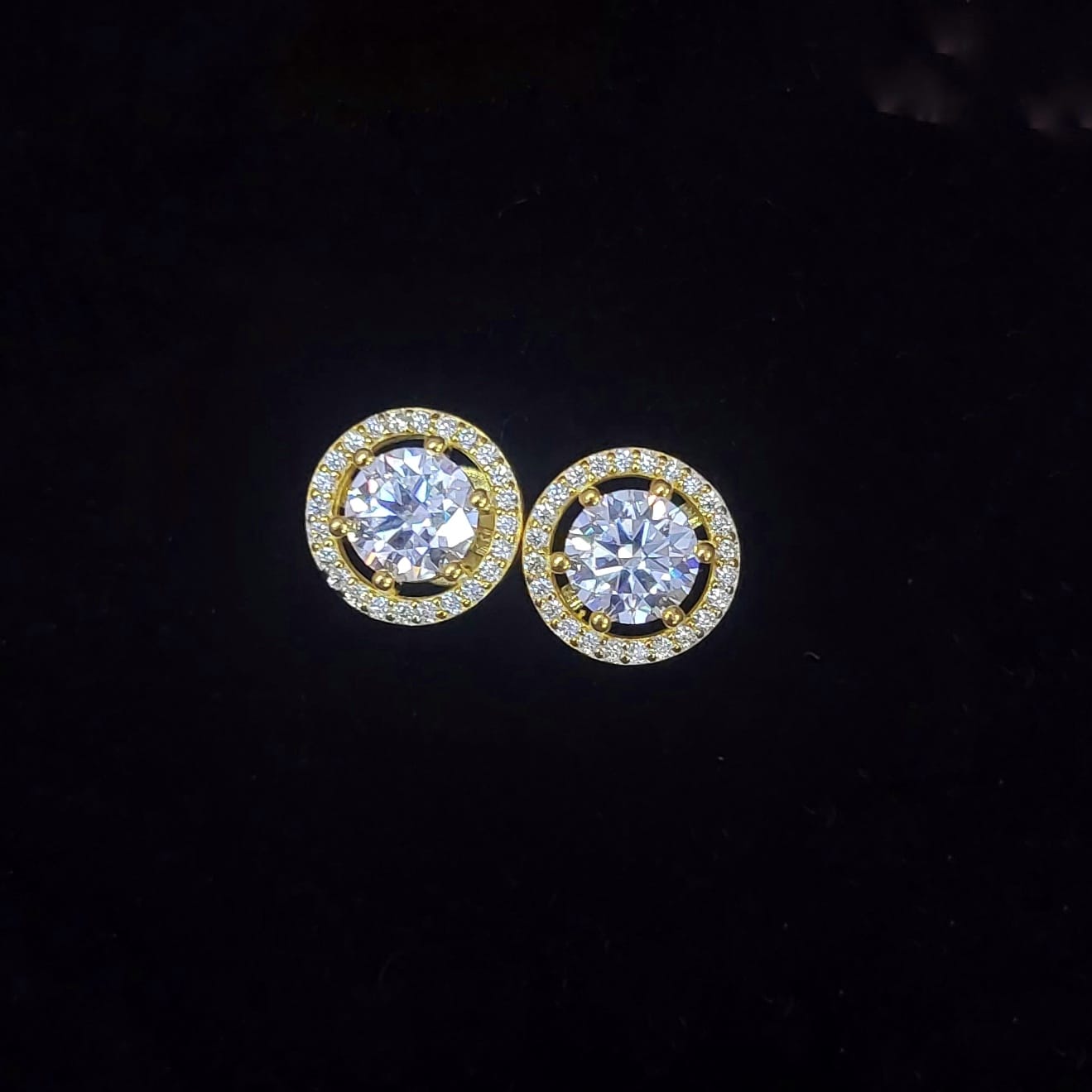 Round Brilliant Moissanite Silver Studs for daily wear
