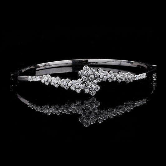 Flower Shaped Moissanite Bracelet