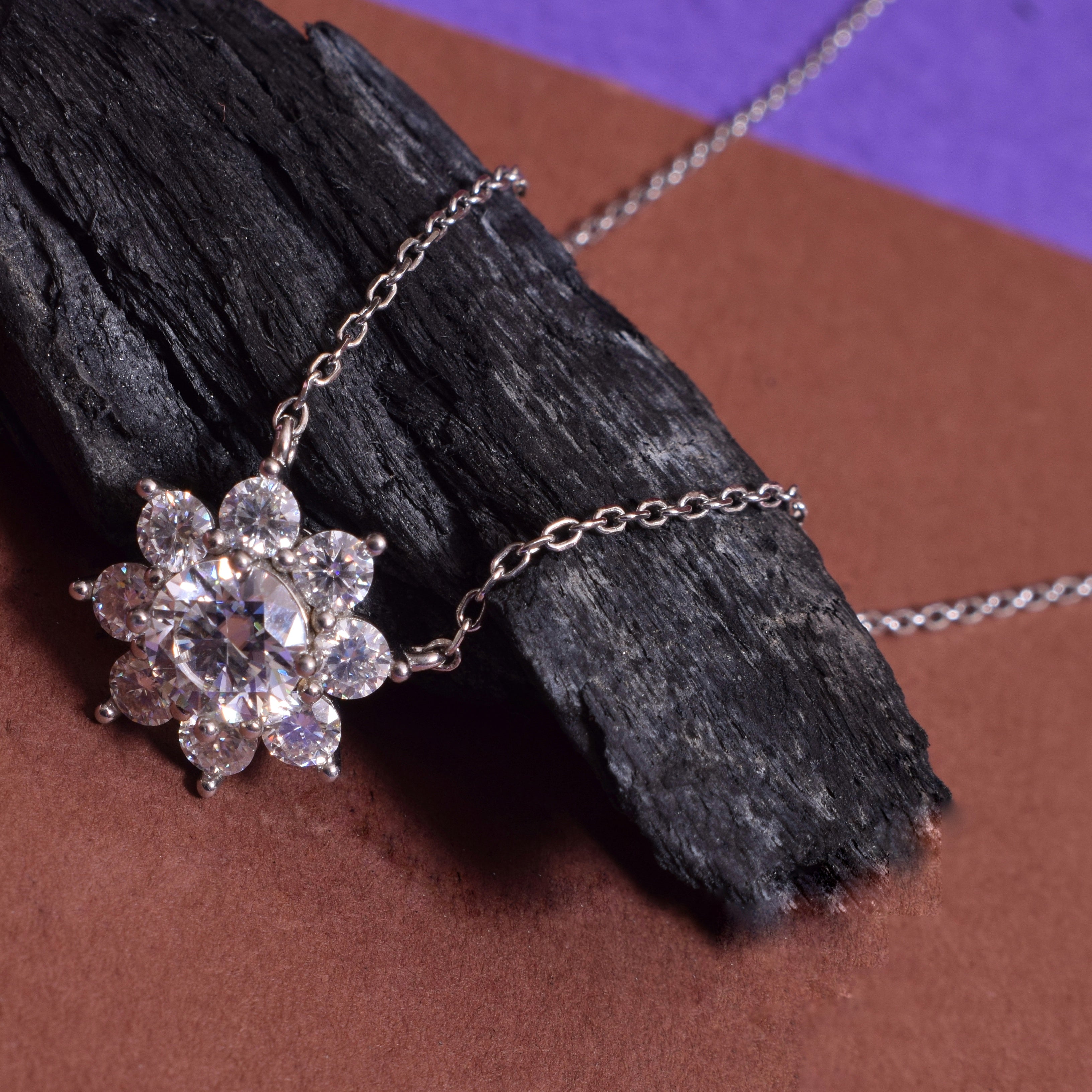 Flower shape Moissanite Pendant