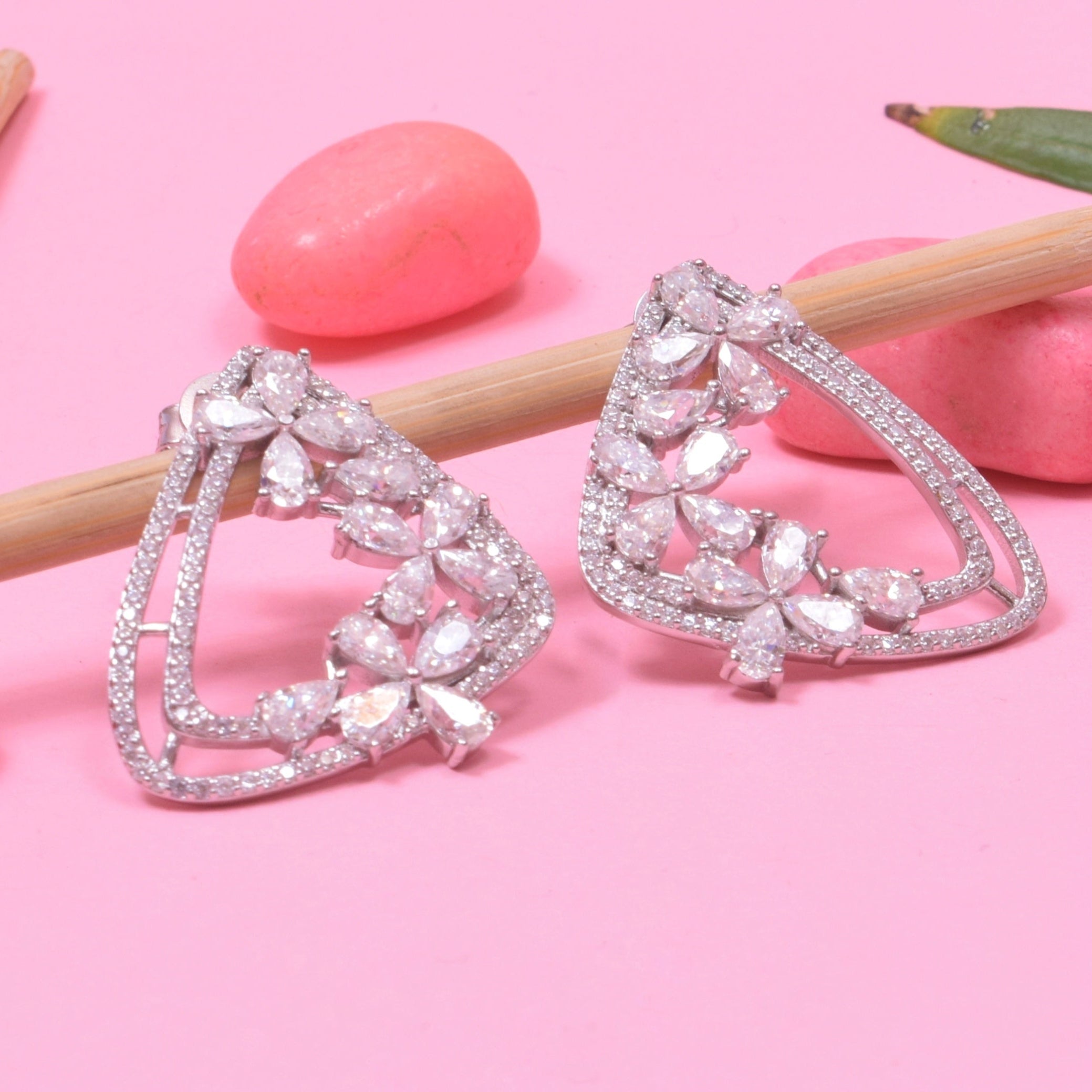 Scarlet Moissanite Pendant Set