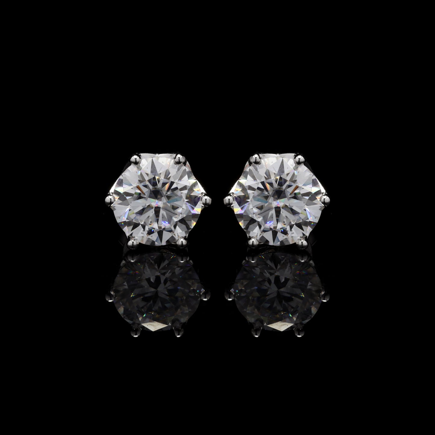 Chandrika Silver Studs, 6 Carat