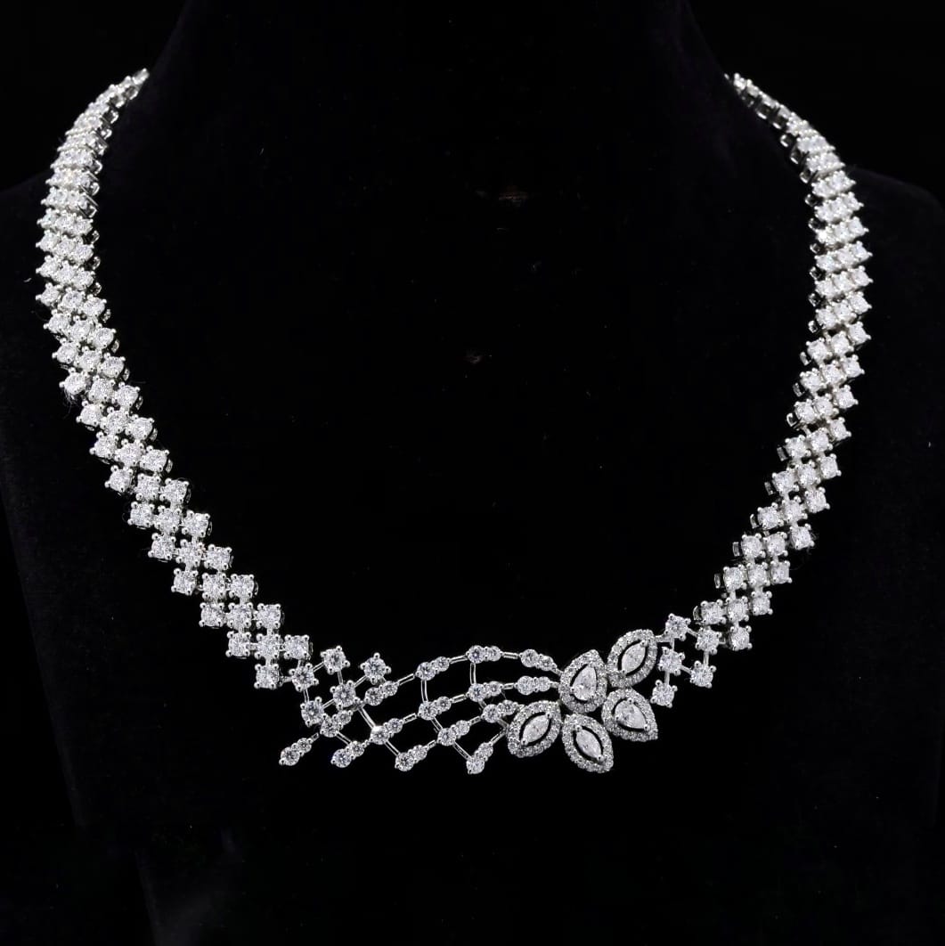 Glam Moissanite Date Look Simple Necklace