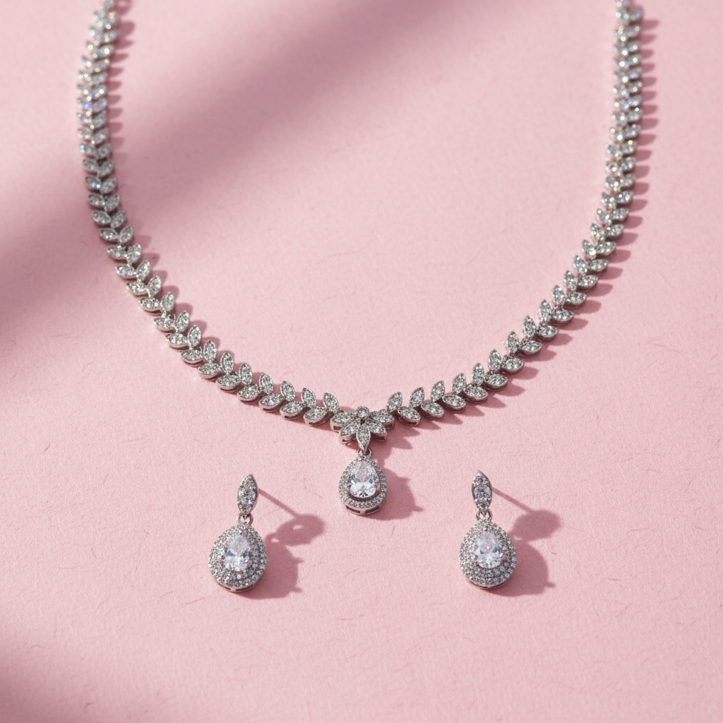 Sitara Luxe 925 Silver Sparkle Moissanite Necklace