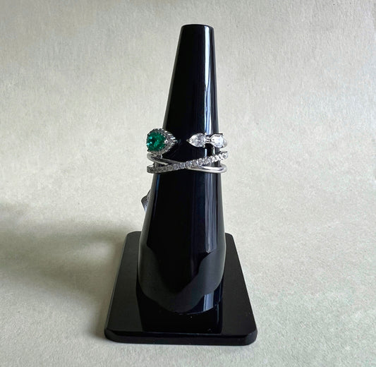 Lab Grown Emerald Pear ring