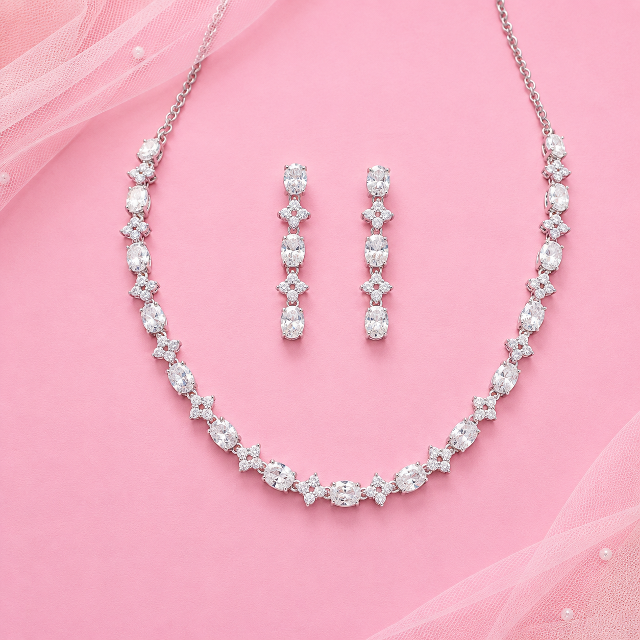Minimal Moissanite Necklace in 925 Silver