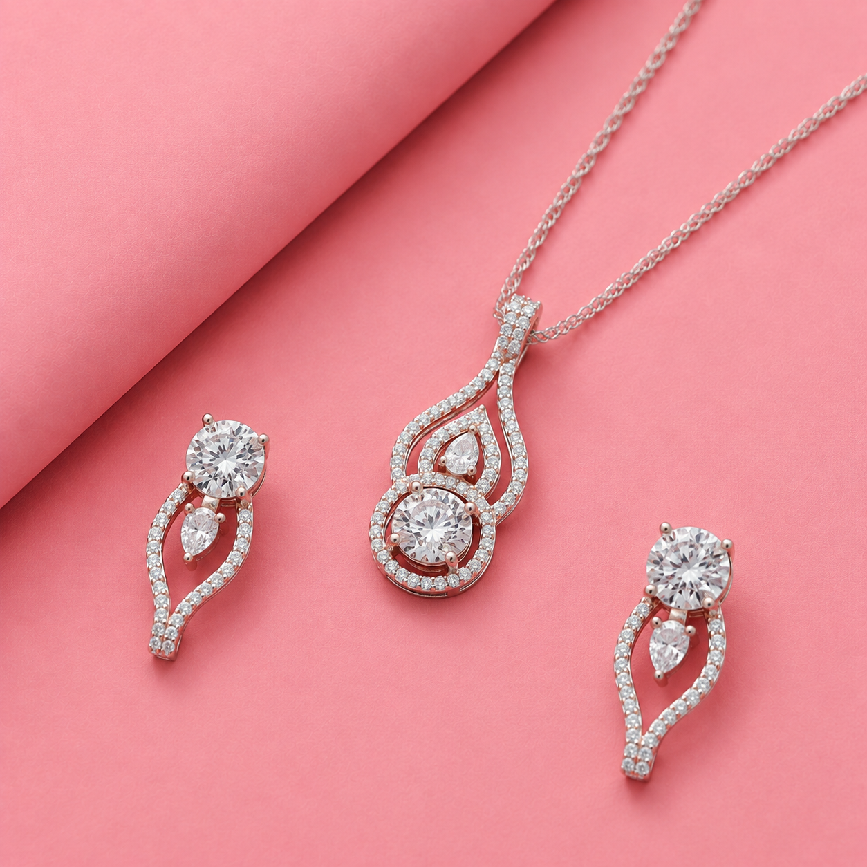 Minimal Moissanite Solitaire Pendant Set in 925 Silver for Women’s