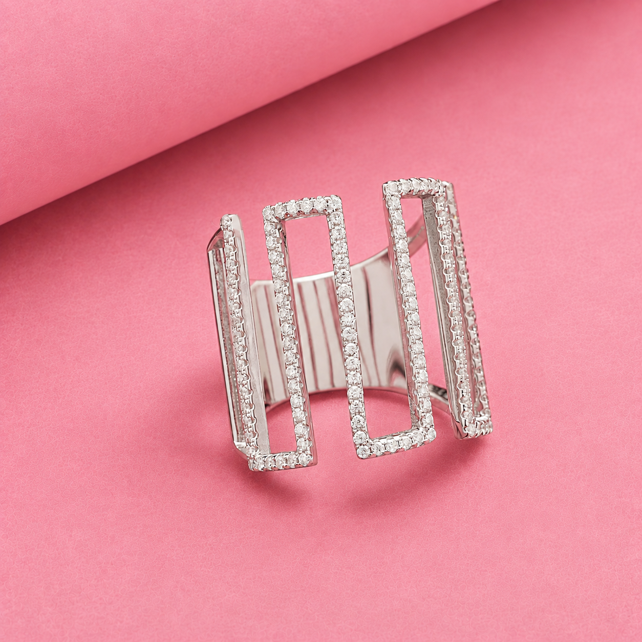 Zig Zag Moissanite Band Ring in 925 Sterling Silver