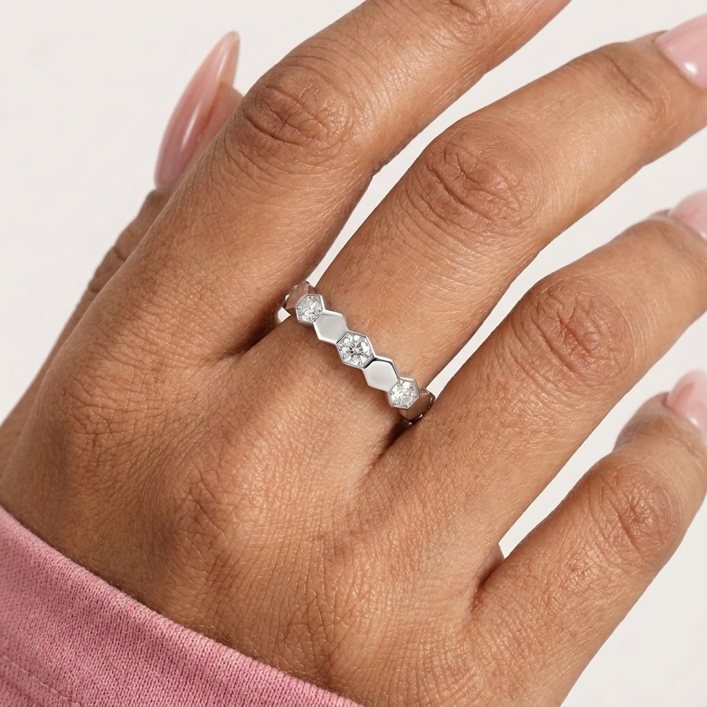 Pure Glow ring Band in Sterling Silver with Moissanite