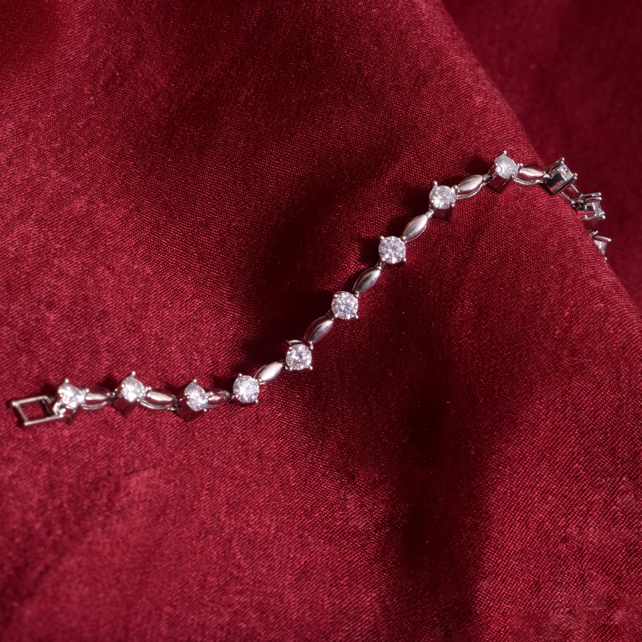 Moissanite Link Bracelet