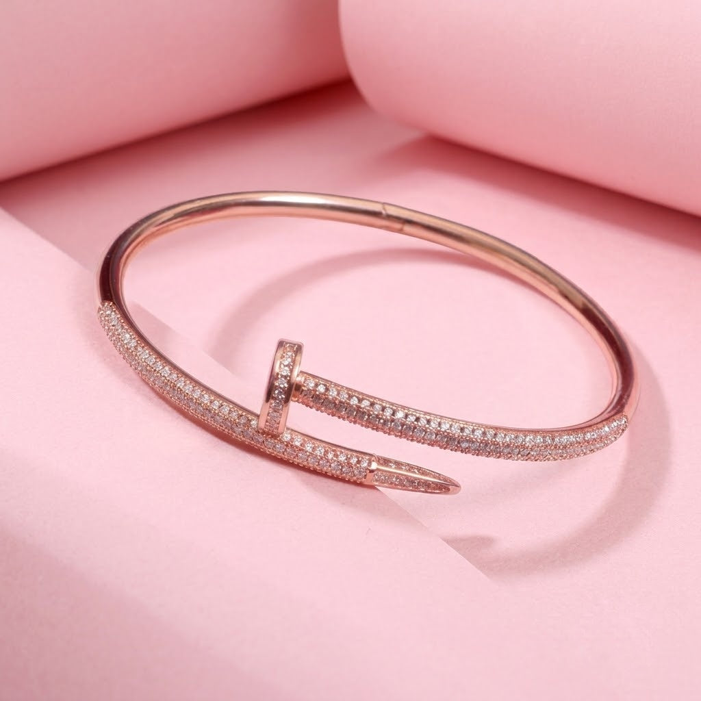 Khushi Kapoor Inspired Exclusive Openable Moissanite Diamond Bracelet