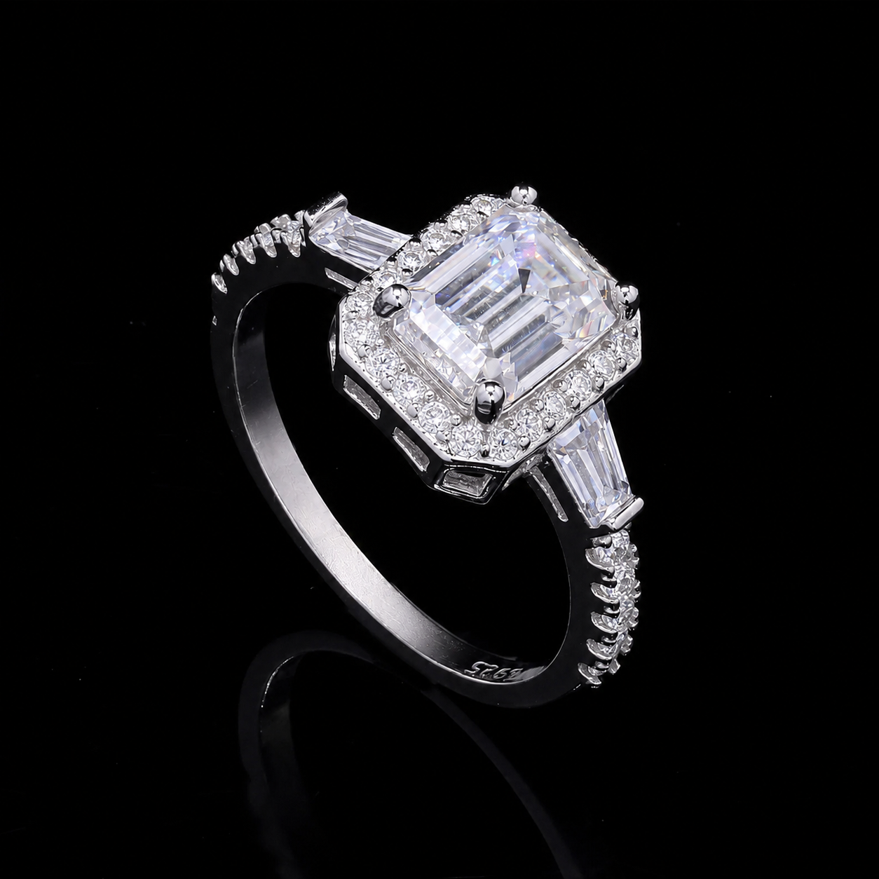 Starlight Glow Silver Moissanite Ring in Moissanite| 925 silver