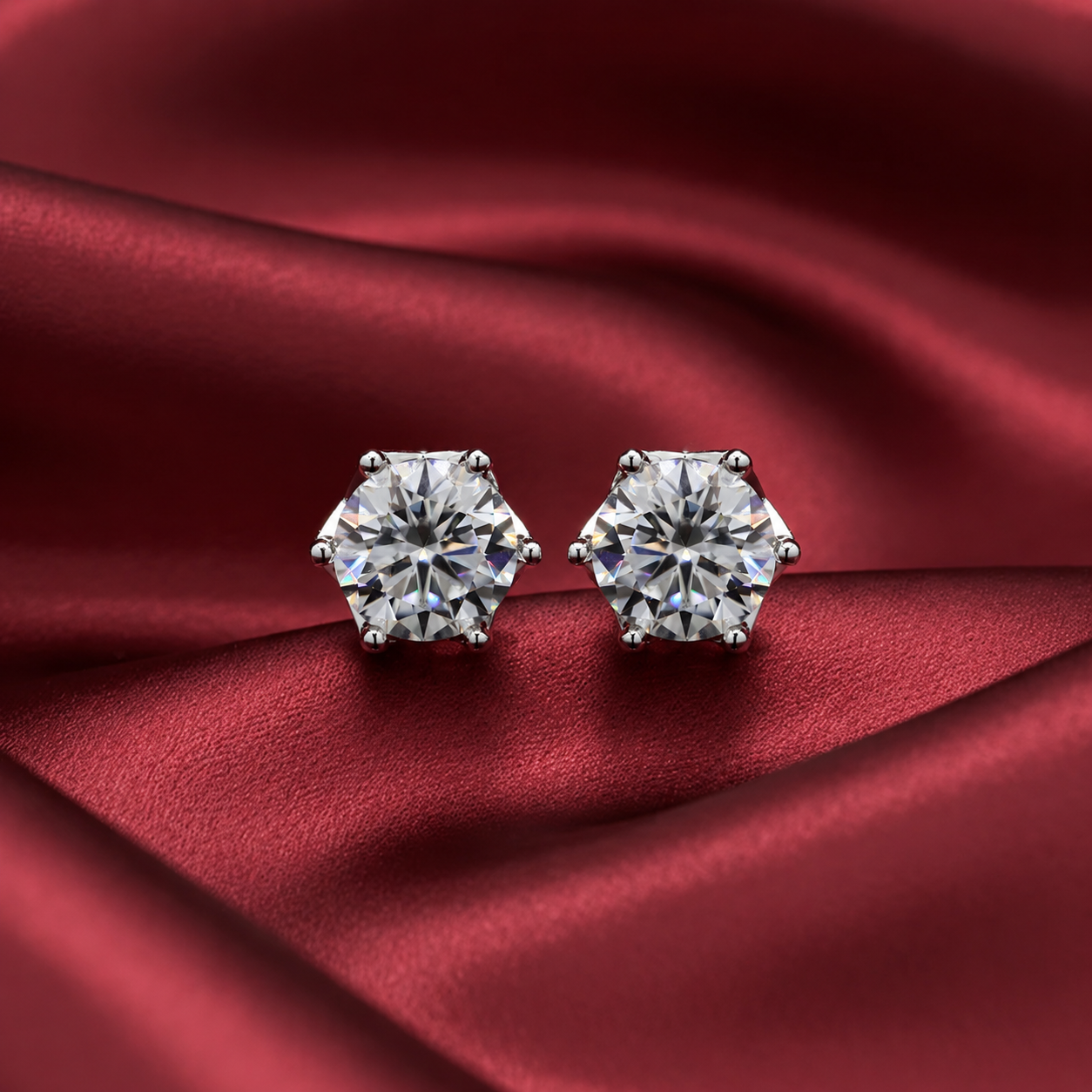 Infinity Shine Round Studs in 925 Silver with Moissanite for daily wear, 7 Carat